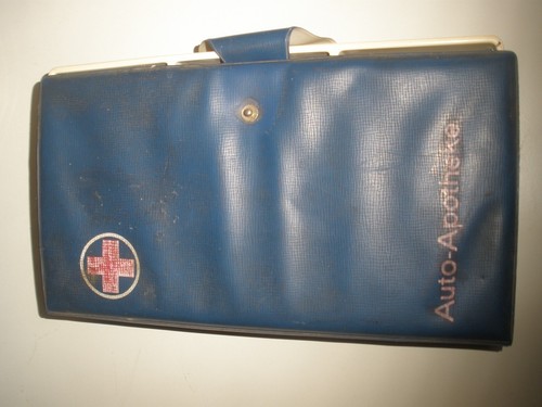 Alte auto apotheke erste - alte,